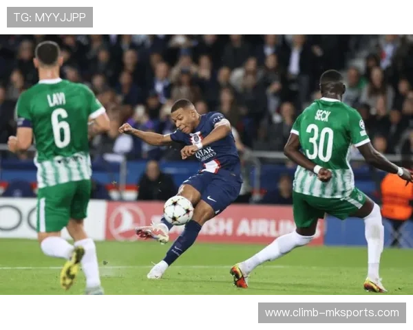 巴黎战术调整引发关注，球队迎来全新打法变革